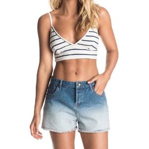 ROXY SECOND HAND NEWS WHITE AND NAVY CROP TOP